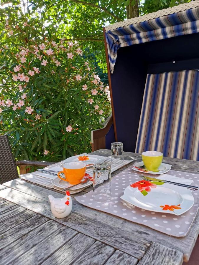 Hotel Garni Landhaus Uttum Крумхёрн Экстерьер фото
